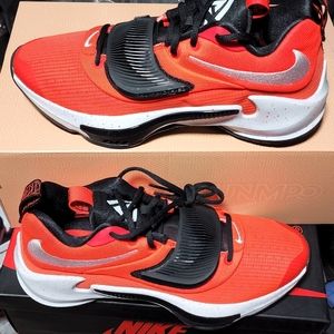 NIKE ZOOM FREAK 3 TEAM